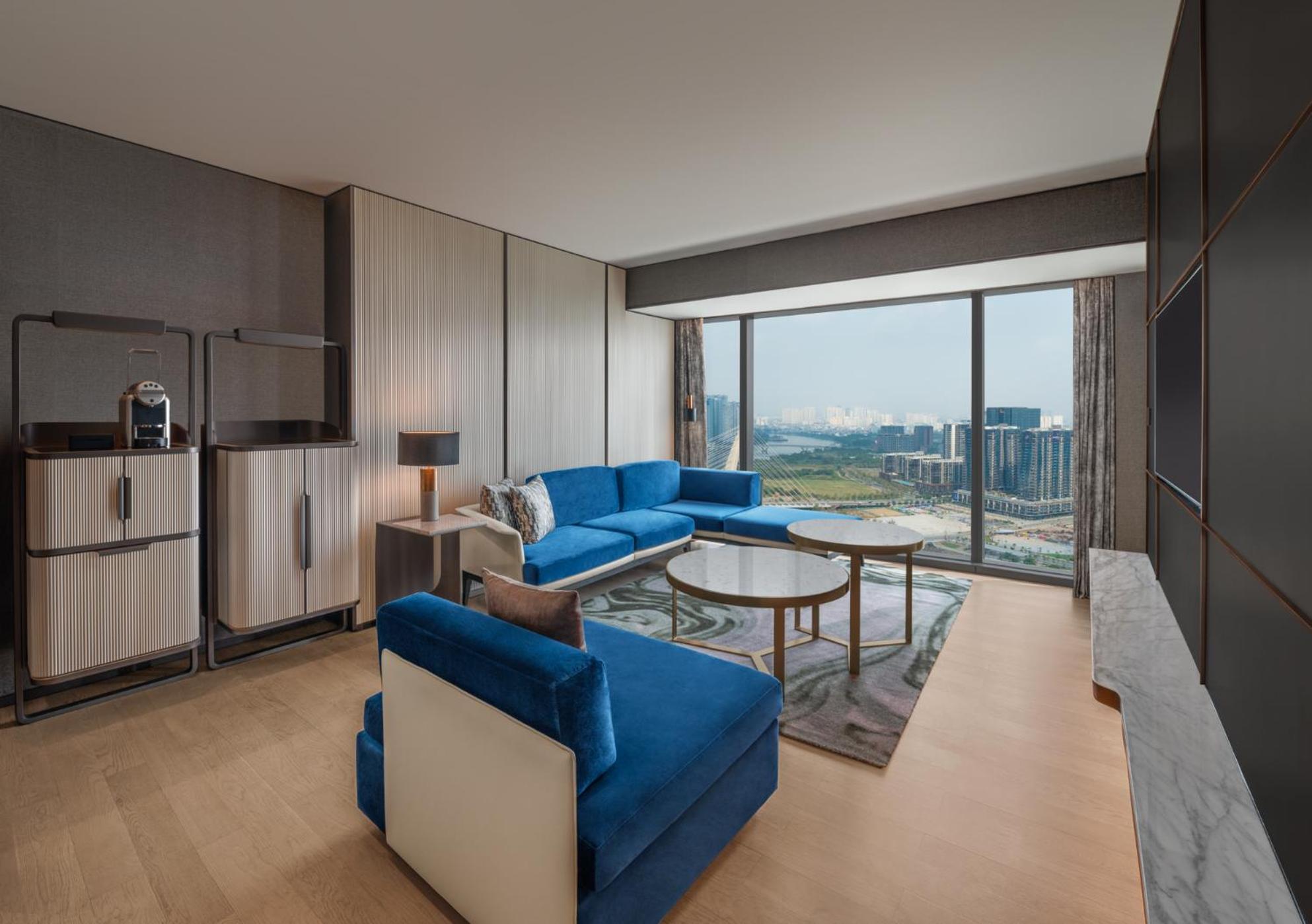 Hilton Saigon Отель